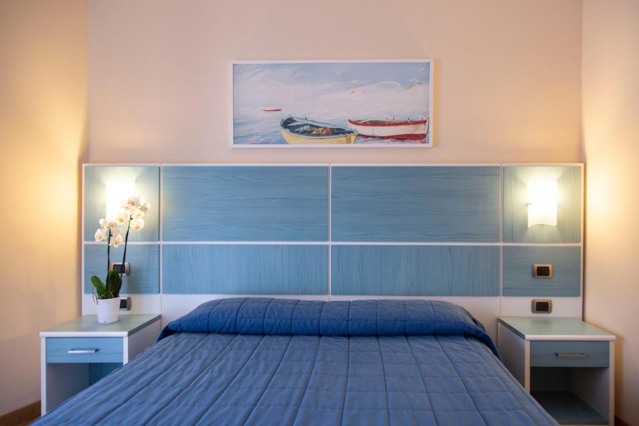 Residenza Del Mare 호텔 산티시도로 외부 사진